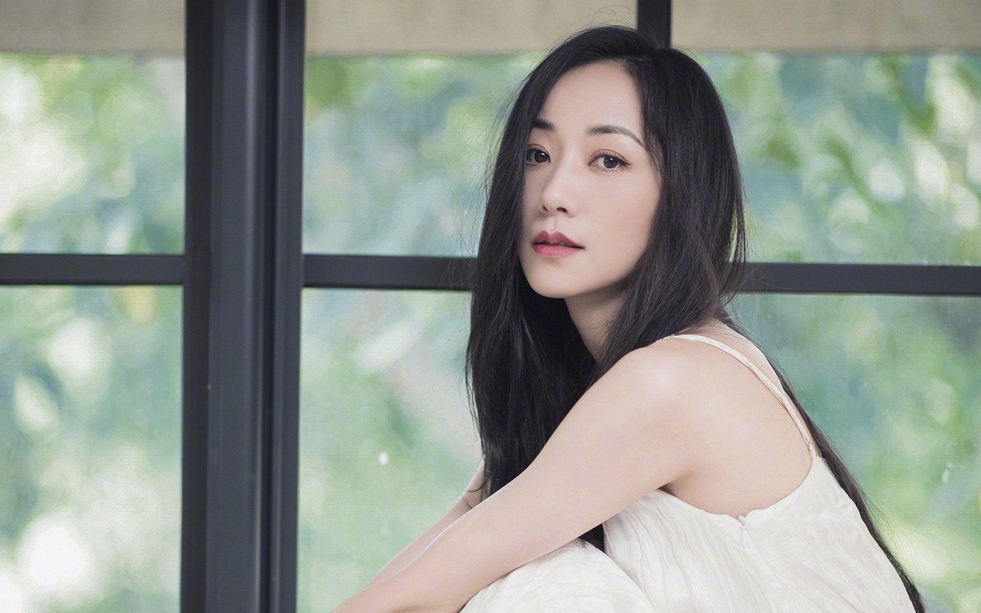 球场大事件：引发热议的重大裁判判罚，球场惨案